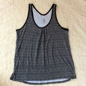 Mossimo black and white sleeveless top